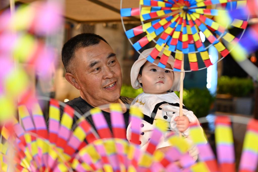 山东即墨：&ldquo;夜经济&rdquo;焕发城市新活力