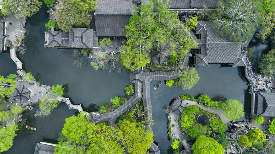 “白发姑苏”传承焕新——2500年古城的人文经济嬗变