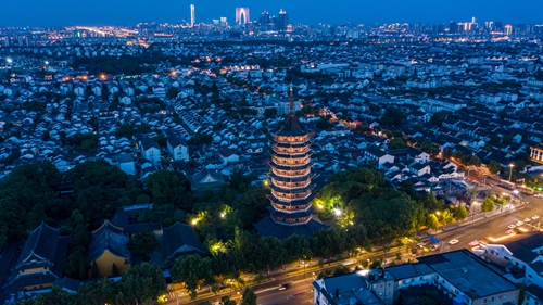 新华时评：共识、共为、共享——人文经济相融共生的苏州启示