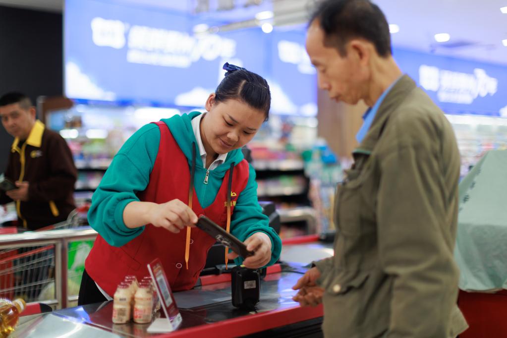 贵州黔南:“数字底座”赋能产业发展与社会治理