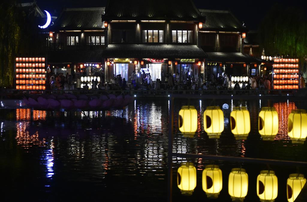 河南洛阳：古都&ldquo;体验游&rdquo; 活力&ldquo;夜经济&rdquo;