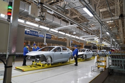 江西南昌：新能源汽车加速&ldquo;出海&rdquo;