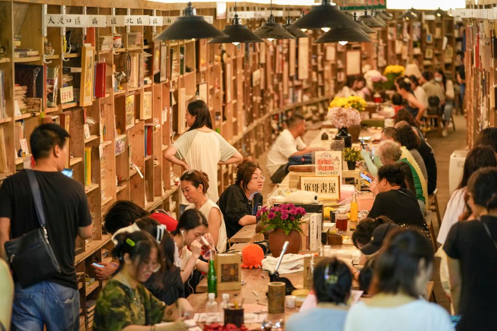 重庆&ldquo;清凉经济&rdquo;受欢迎