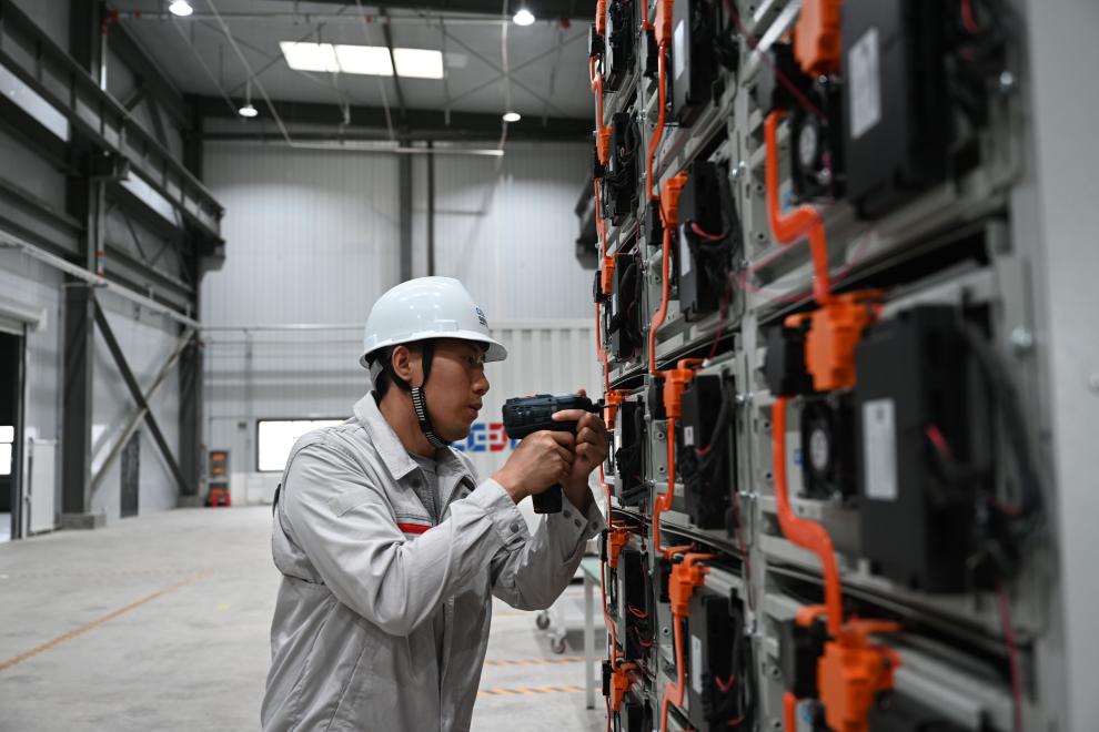 甘肃张掖：清洁能源产业助力绿色发展