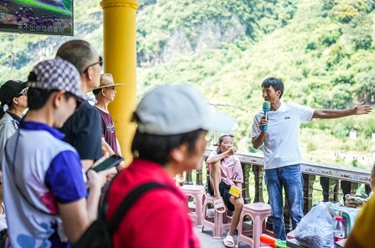 &ldquo;我在世界最高桥下开农家乐！&rdquo;