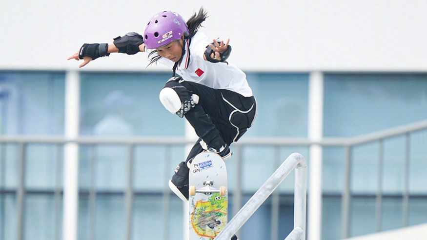牛！杭州亚运会滑板比赛，13岁中国小将摘金！