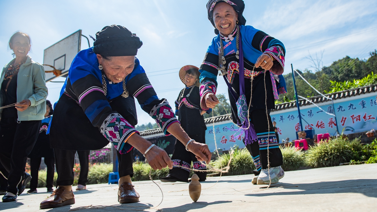 多彩活动迎重阳