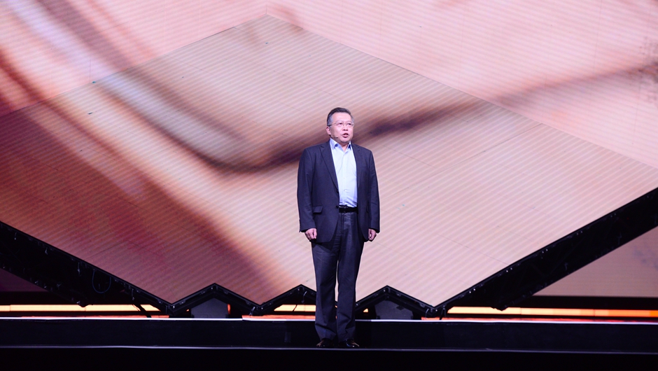 中国国家图书馆常务副馆长、中国国家古籍保护中心副主任张志清