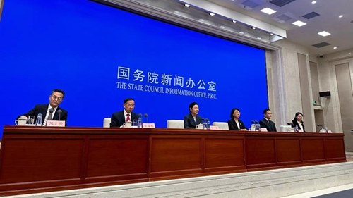 发挥法治固根本、稳预期、利长远的保障作用——司法部有关负责人谈加强法治建设