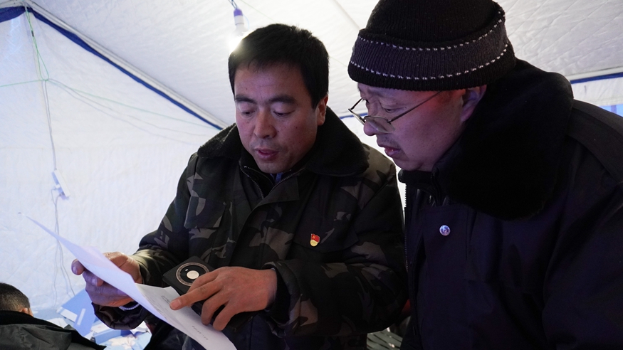 “不落一户，应帮尽帮”——一位村支书灾后安置的一天