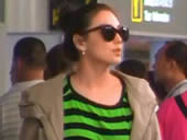 张雨绮休闲装回京星范浓