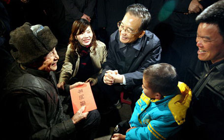 [回顾]与人民群众心连心——2010年温总理活动