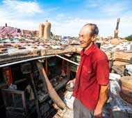 贾成一家的安居梦