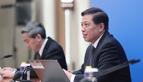 十三届全国人大二次会议新闻发布会：中国始终坚持走和平发展道路