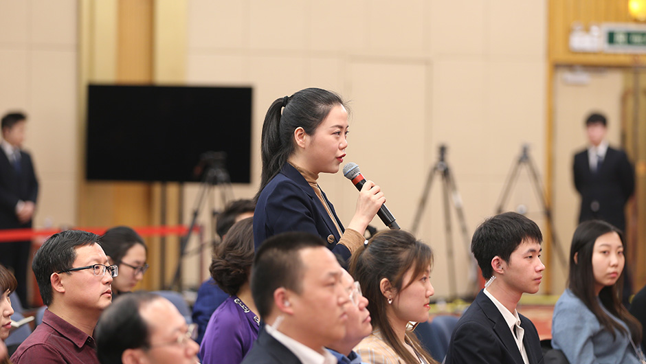 人民日报人民网记者提问