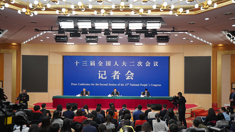 李干杰就&ldquo;打好污染防治攻坚战&rdquo;相关问题答问