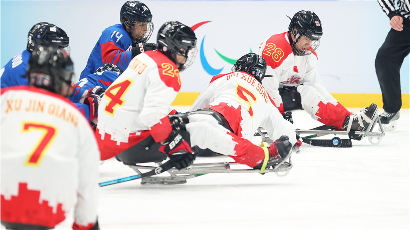 残奥冰球铜牌赛：中国队对阵韩国队