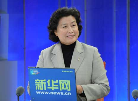 吴翠云解答主持人问题