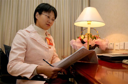 轮椅上的十八大代表&mdash;&mdash;侯晶晶　