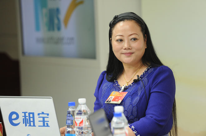 嘉宾严琦在访谈中