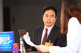 高德康作客新华网