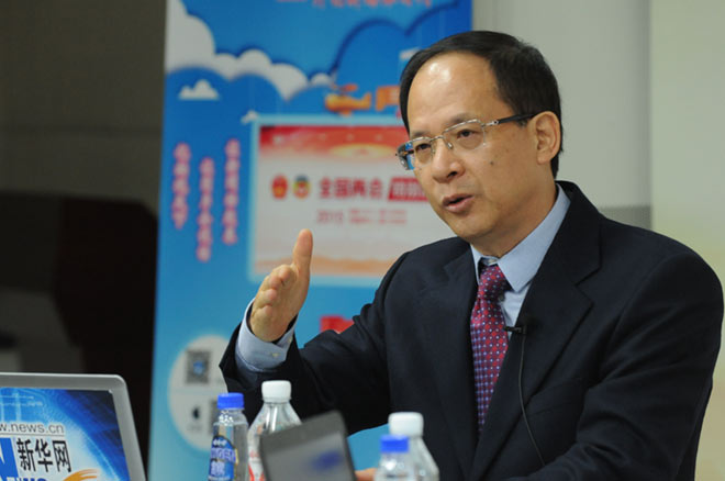 李潮东解答主持人问题