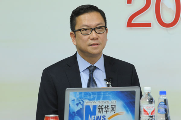 施荣怀做客新华会客厅