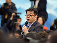 新加坡海峡时报记者提问