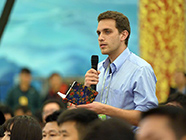 赫芬顿邮报记者提问