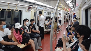 北京：地铁全路网车站全部恢复运营
