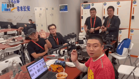 全运vlog|“跑过了苏炳添的男人”竟是新华社的摄影记者！