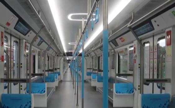 全国首列双流制列车在重庆下线