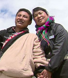 世界屋脊上的&ldquo;通讯守望者&rdquo;：在&ldquo;世界屋脊的屋脊&rdquo;，其美多吉和边巴卓玛夫妇，忍受着恶劣的气候环境，为南来北往的人们送上２４小时不间断的移动通信服务和关爱。