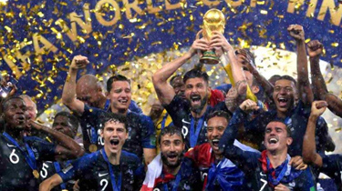 世界杯决赛回顾：法国时隔20年再次捧杯