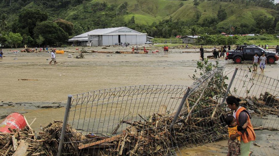 印尼东部洪灾已致58人遇难