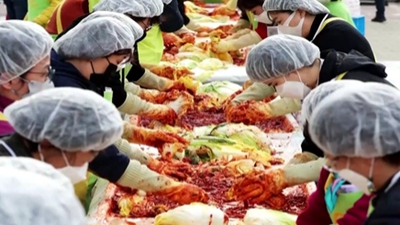 白菜涨价 韩民众准备迎接“金泡菜”