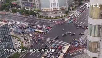 泪目！市民全程相送！陪袁老最后再走一遍长沙城！