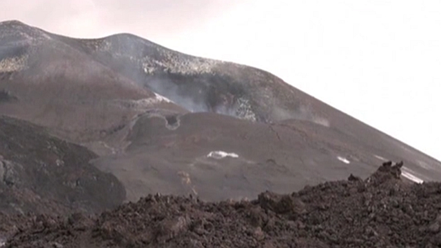 西班牙：拉帕尔马岛火山连续两日没有喷发