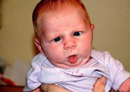 人类已经阻止不了宝贝的鬼脸了