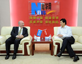 新华网总裁田舒斌会见亨克&middot;库尔一行