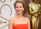 奥斯卡红毯星光闪耀 劳伦斯红裙抢镜