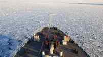 海军722号破冰船调查黄渤海冰情