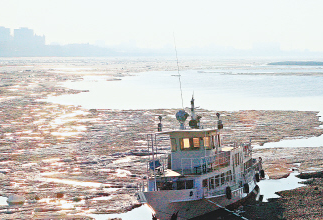 黑龙江：大江进入流冰期