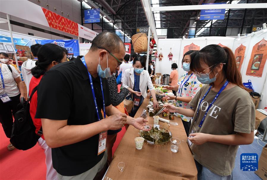 （新华全媒头条&middot;图文互动）（13）十八岁的见证&mdash;&mdash;从东博会看中国&mdash;东盟合作之变