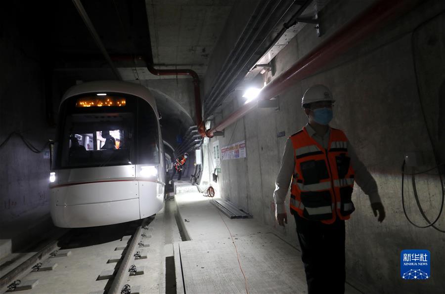 （国际）（3）中企承建的以色列特拉维夫轻轨红线工程进行首次全面动车调试