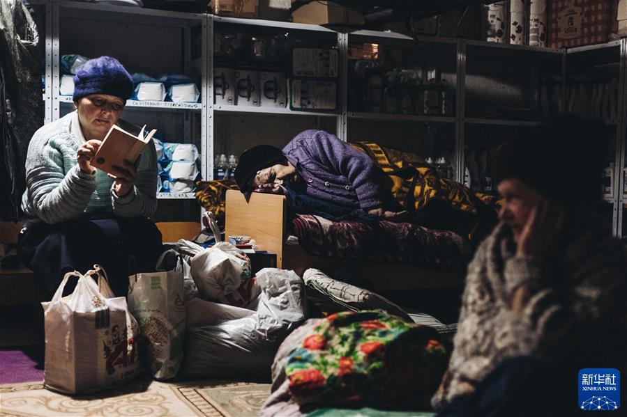 （国际&middot;一周看天下）基辅：安置点的地下室