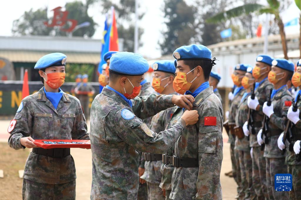 中国第25批赴刚果(金)维和部队全体官兵荣获联合国“和平勋章”