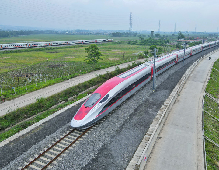 元首外交｜中印尼命运共同体乘上“高速列车”