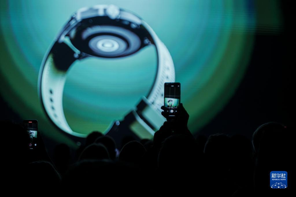 华为在西班牙巴塞罗那举行新品发布会