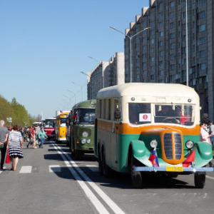 圣彼得堡：老爷车街头巡游-俄罗斯